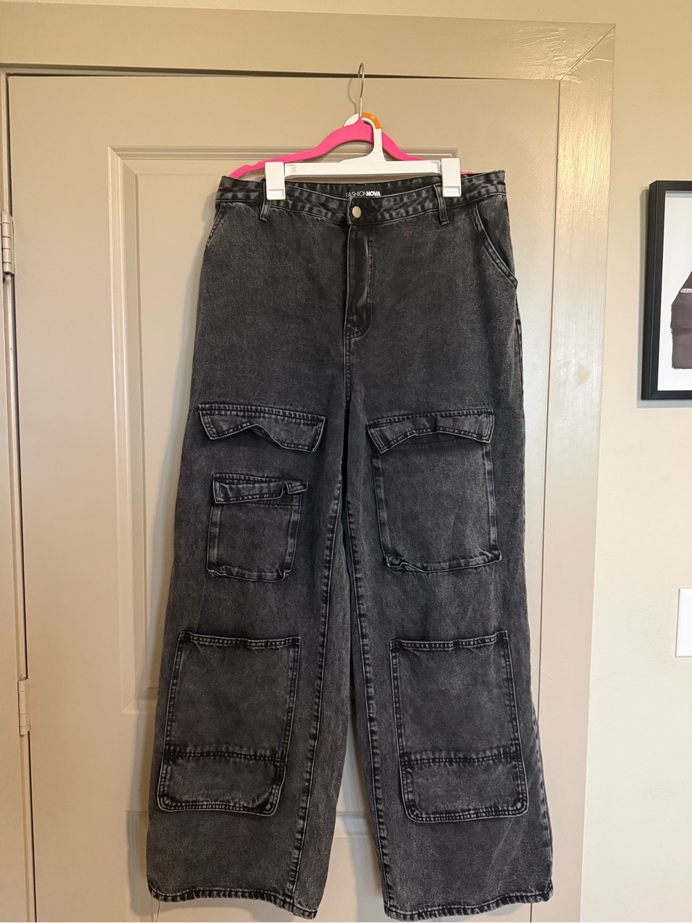 FASHIONOVA Wide Leg Cargo Jeans in Washed Black